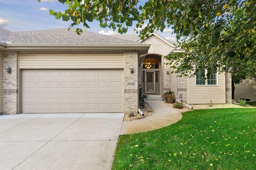 10162 Chestnut Circle N, Brooklyn Park, MN 55443 — exterior