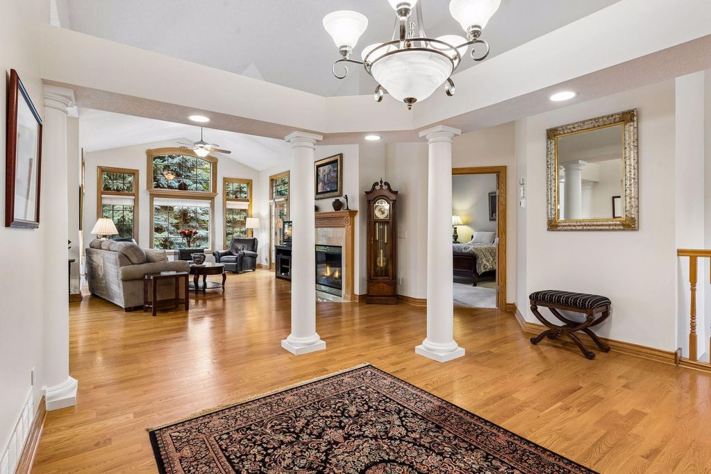 10162 Chestnut Circle N, Brooklyn Park, MN 55443 — photo 5