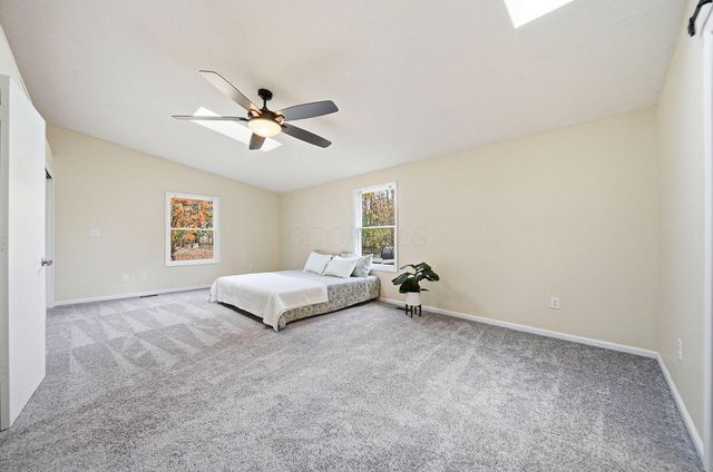 128 Winter Green Loop SW, Pataskala, OH 43062