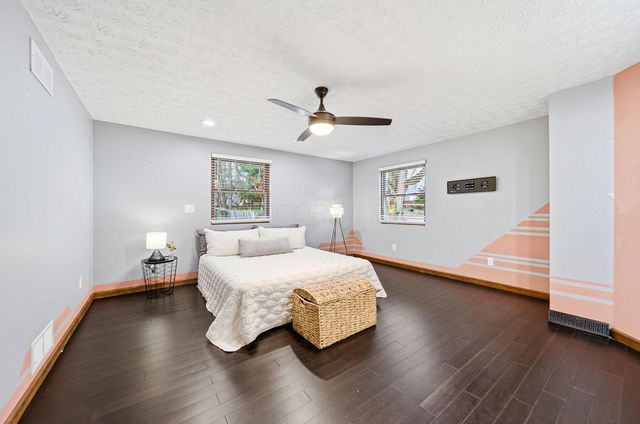 128 Winter Green Loop SW, Pataskala, OH 43062