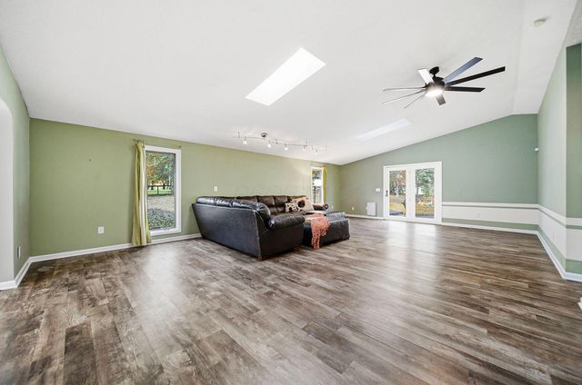 128 Winter Green Loop SW, Pataskala, OH 43062