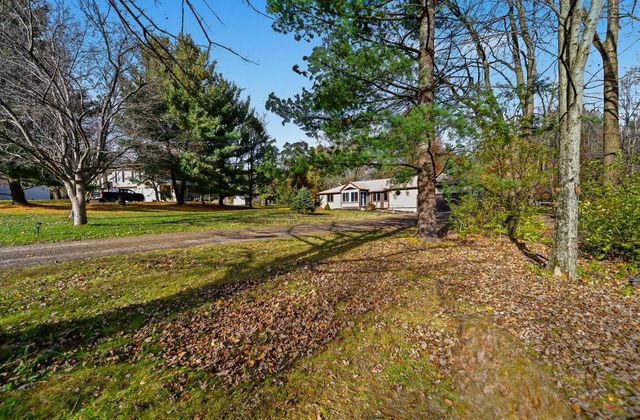 128 Winter Green Loop SW, Pataskala, OH 43062