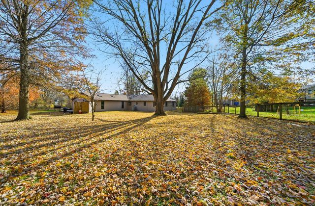 128 Winter Green Loop SW, Pataskala, OH 43062