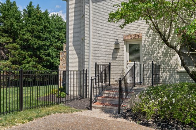 1282 Enclave Road, Chattanooga, TN 37415