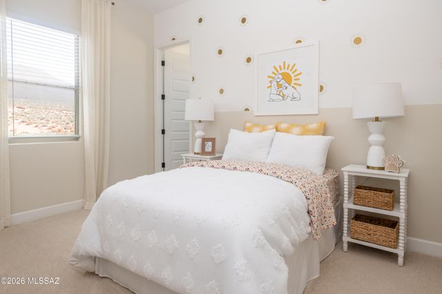 12802 E Tortoise Pointe Drive, Vail, AZ 85641