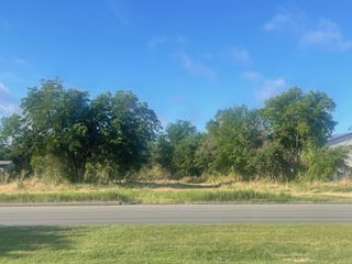 5220 E Lancaster Avenue, Fort Worth, TX 76112