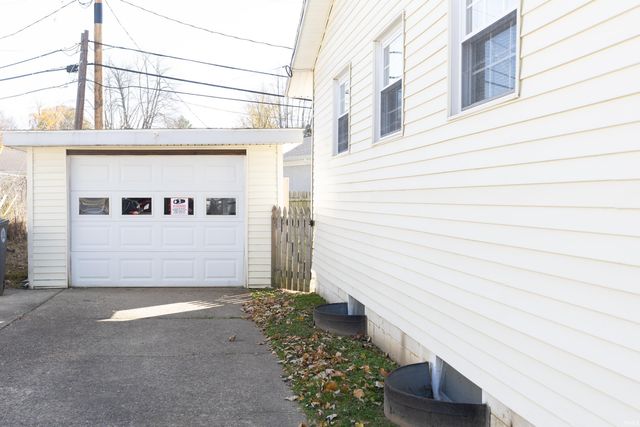 4201 Stratford Road, Evansville, IN 47710