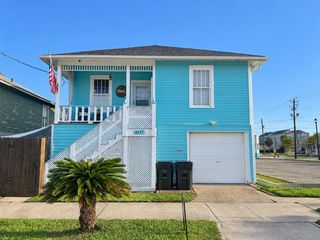 4417 Avenue O 1/2, Galveston, TX 77550