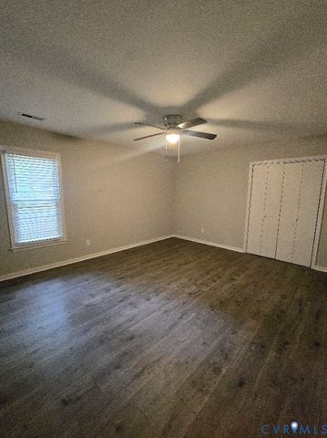 7160 Full Rack Dr, Midlothian, VA 23112
