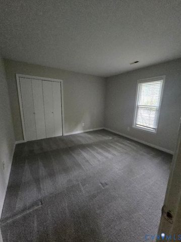 7160 Full Rack Dr, Midlothian, VA 23112