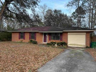 233 SW 5th Street, Havana, FL 32333