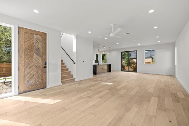 309 Franklin BLVD 2, Austin, TX 78751