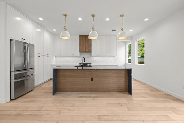 309 Franklin BLVD 2, Austin, TX 78751
