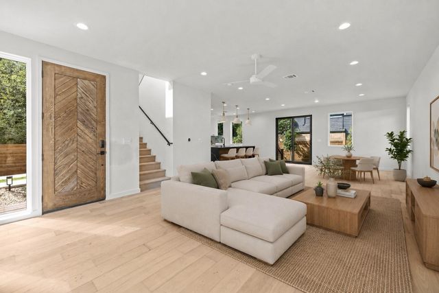309 Franklin BLVD 2, Austin, TX 78751