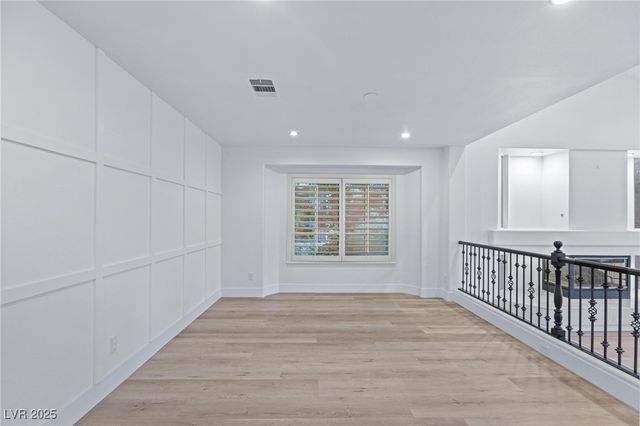 4065 Abernethy Forest Place, Las Vegas, NV 89141