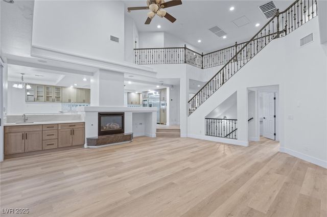 4065 Abernethy Forest Place, Las Vegas, NV 89141