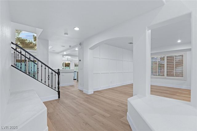 4065 Abernethy Forest Place, Las Vegas, NV 89141