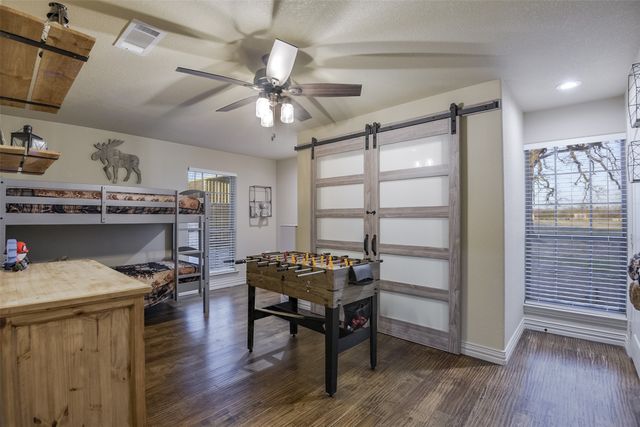 104 Smokey Branch, Weatherford, TX 76085