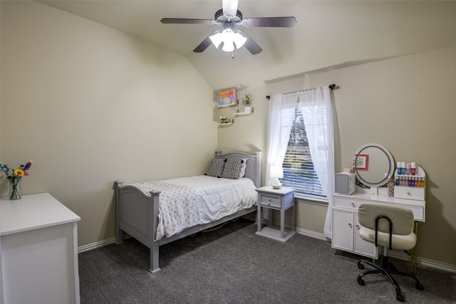 104 Smokey Branch, Weatherford, TX 76085