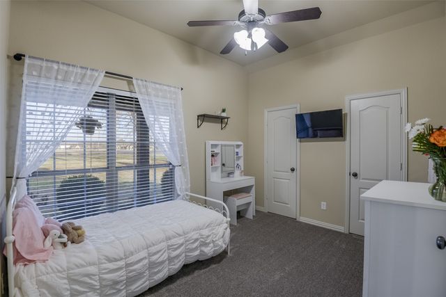 104 Smokey Branch, Weatherford, TX 76085