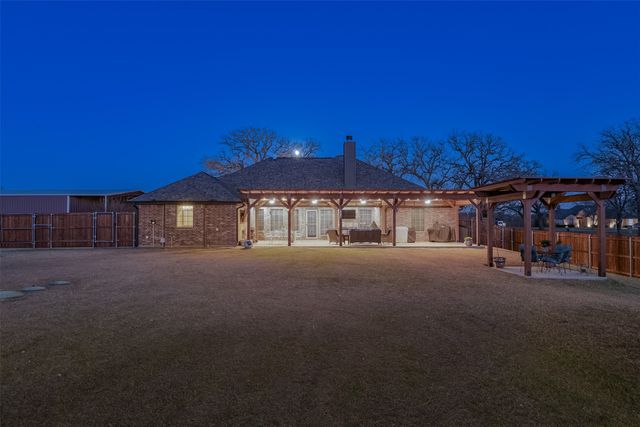 104 Smokey Branch, Weatherford, TX 76085