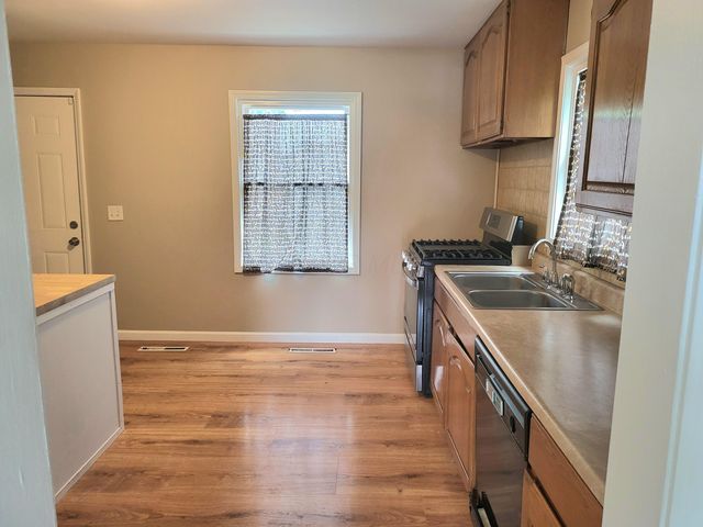 4530 Amesbury Road, Columbus, OH 43227