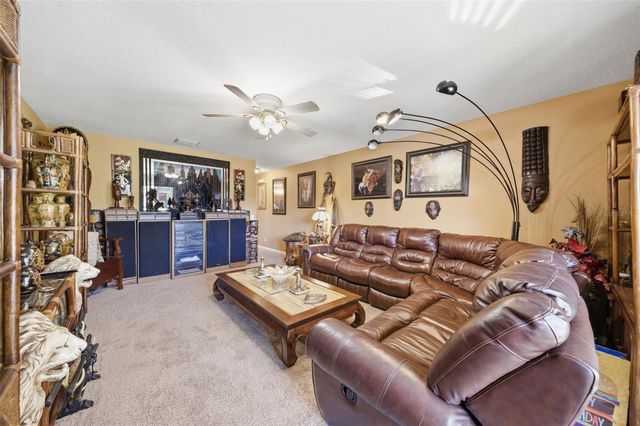 192 COQUINA BAY DRIVE, St Petersburg, FL 33705