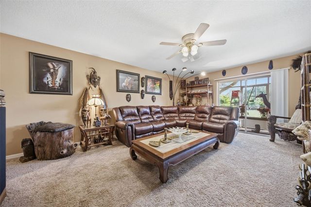 192 COQUINA BAY DRIVE, St Petersburg, FL 33705