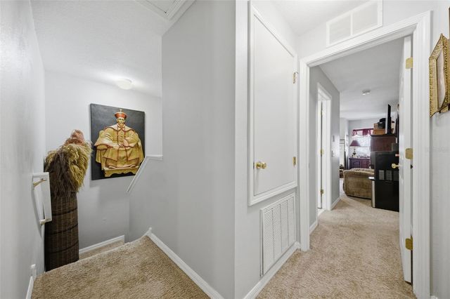 192 COQUINA BAY DRIVE, St Petersburg, FL 33705