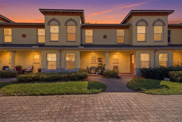 192 COQUINA BAY DRIVE, St Petersburg, FL 33705