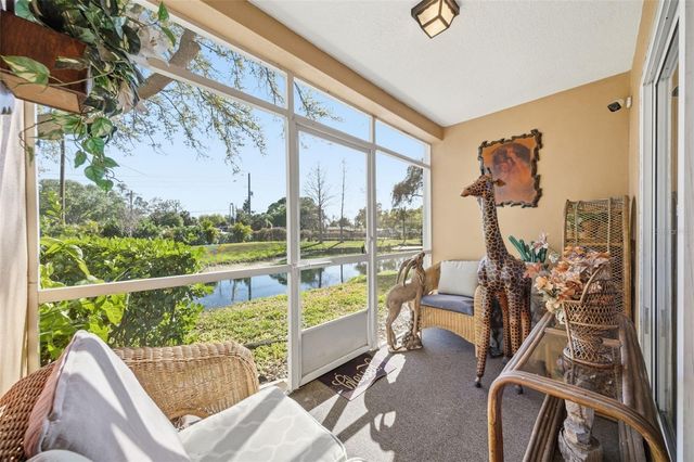 192 COQUINA BAY DRIVE, St Petersburg, FL 33705