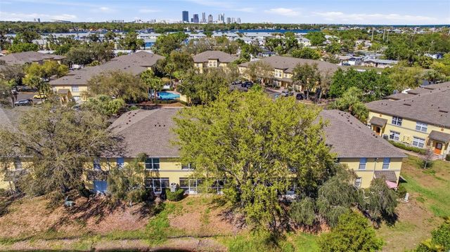 192 COQUINA BAY DRIVE, St Petersburg, FL 33705