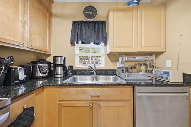 192 COQUINA BAY DRIVE, St Petersburg, FL 33705