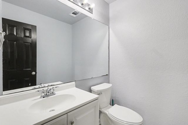 2705 Golden Creek Lane, Pearland, TX 77584