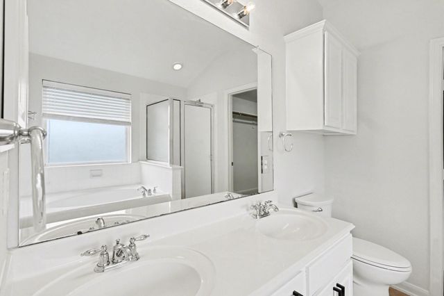 2705 Golden Creek Lane, Pearland, TX 77584