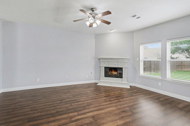 2705 Golden Creek Lane, Pearland, TX 77584