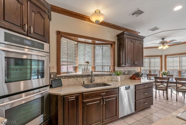 23 Horizon Dr, Wayne Twp., NJ 07470
