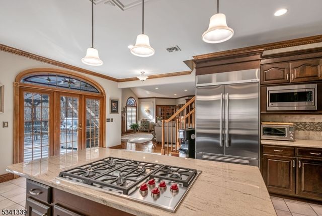 23 Horizon Dr, Wayne Twp., NJ 07470