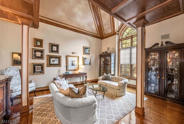23 Horizon Dr, Wayne Twp., NJ 07470