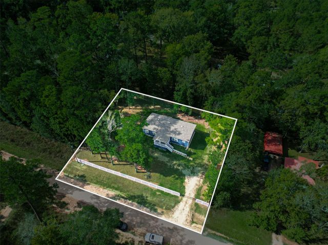 551 Loan Oak Drive, Oakhurst, TX 75359