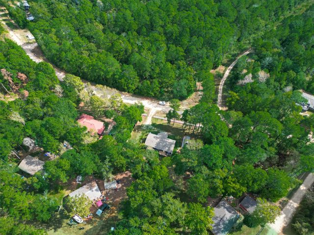 551 Loan Oak Drive, Oakhurst, TX 75359