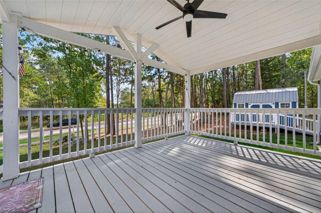 551 Loan Oak Drive, Oakhurst, TX 75359