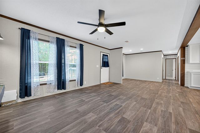 551 Loan Oak Drive, Oakhurst, TX 75359