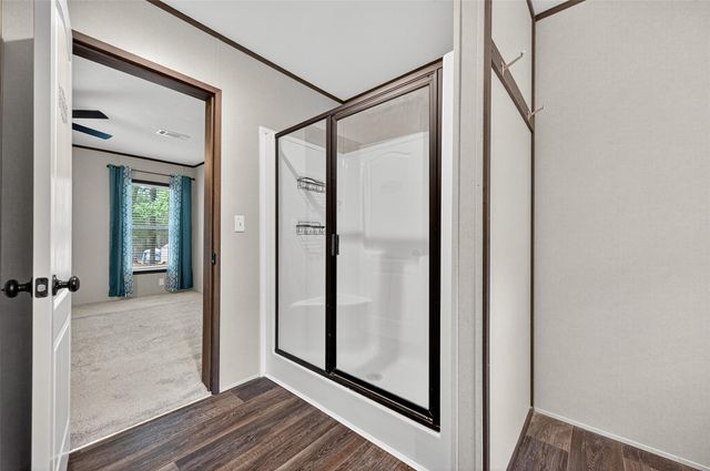 551 Loan Oak Drive, Oakhurst, TX 75359