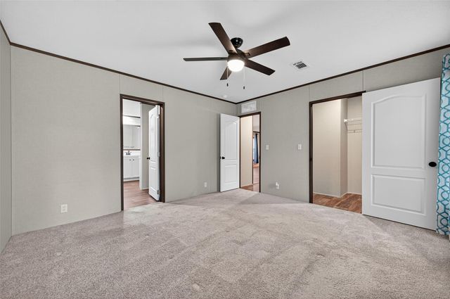 551 Loan Oak Drive, Oakhurst, TX 75359