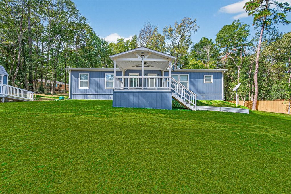 551 Loan Oak Drive, Oakhurst, TX 75359