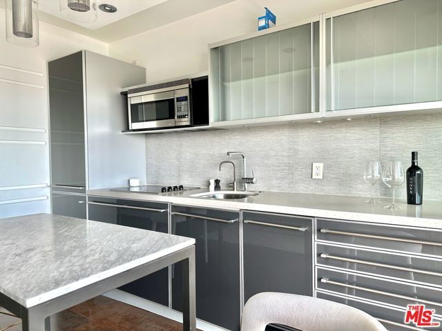 999 N Doheny Drive 1207, West Hollywood, CA 90069