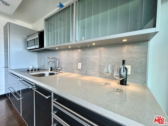 999 N Doheny Drive 1207, West Hollywood, CA 90069