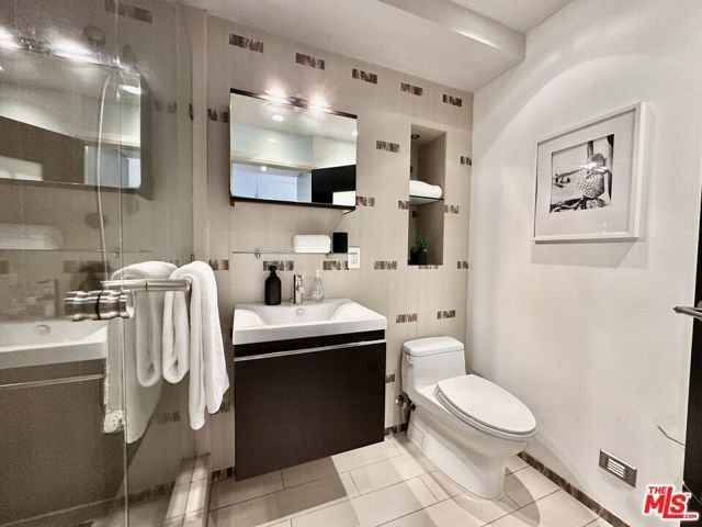 999 N Doheny Drive 1207, West Hollywood, CA 90069