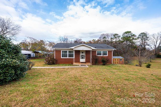 1214 Dry Ponds Road, Granite Falls, NC 28630